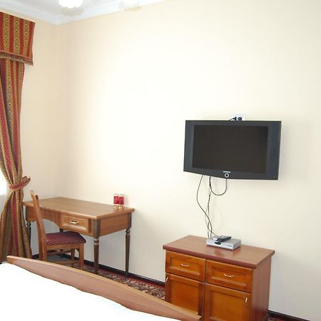 Crown Hotel Tashkent Exterior photo