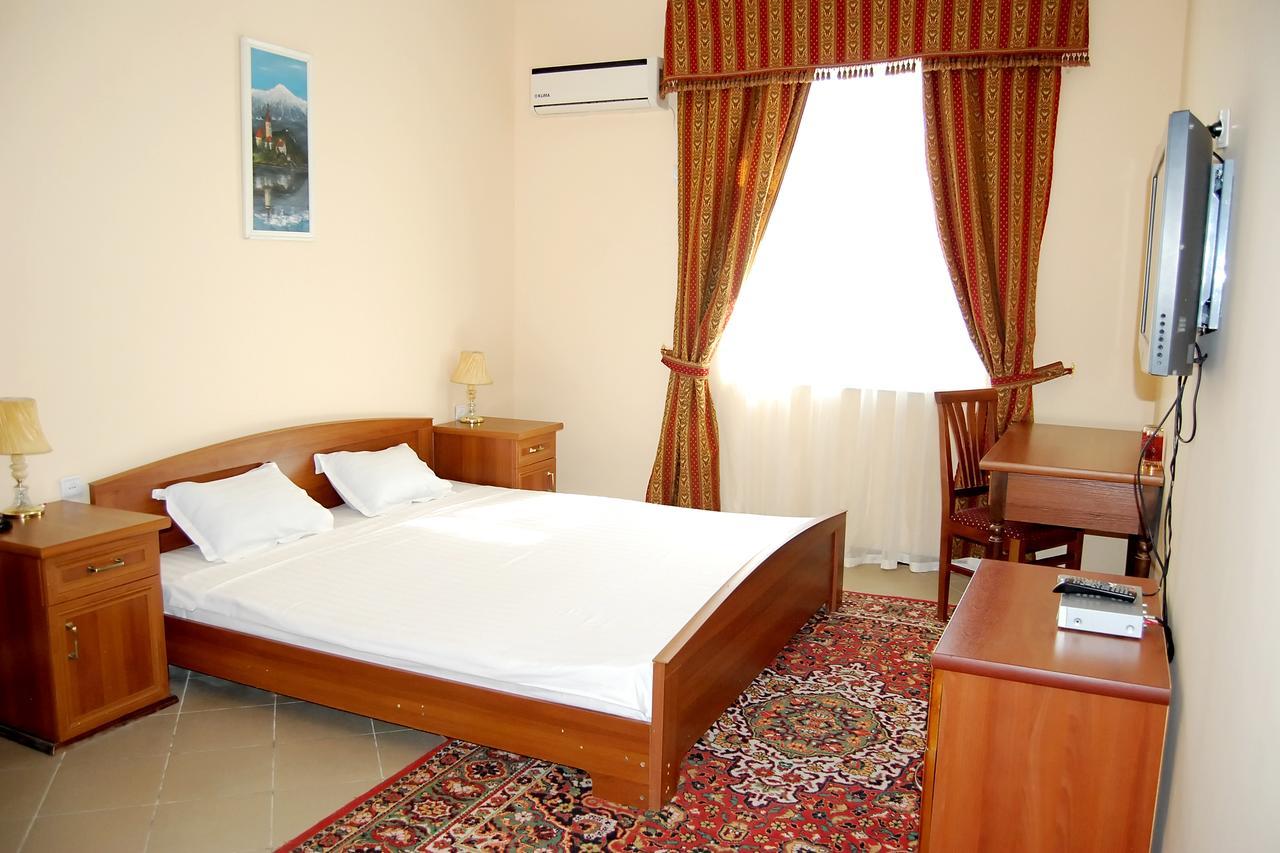 Crown Hotel Tashkent Exterior photo