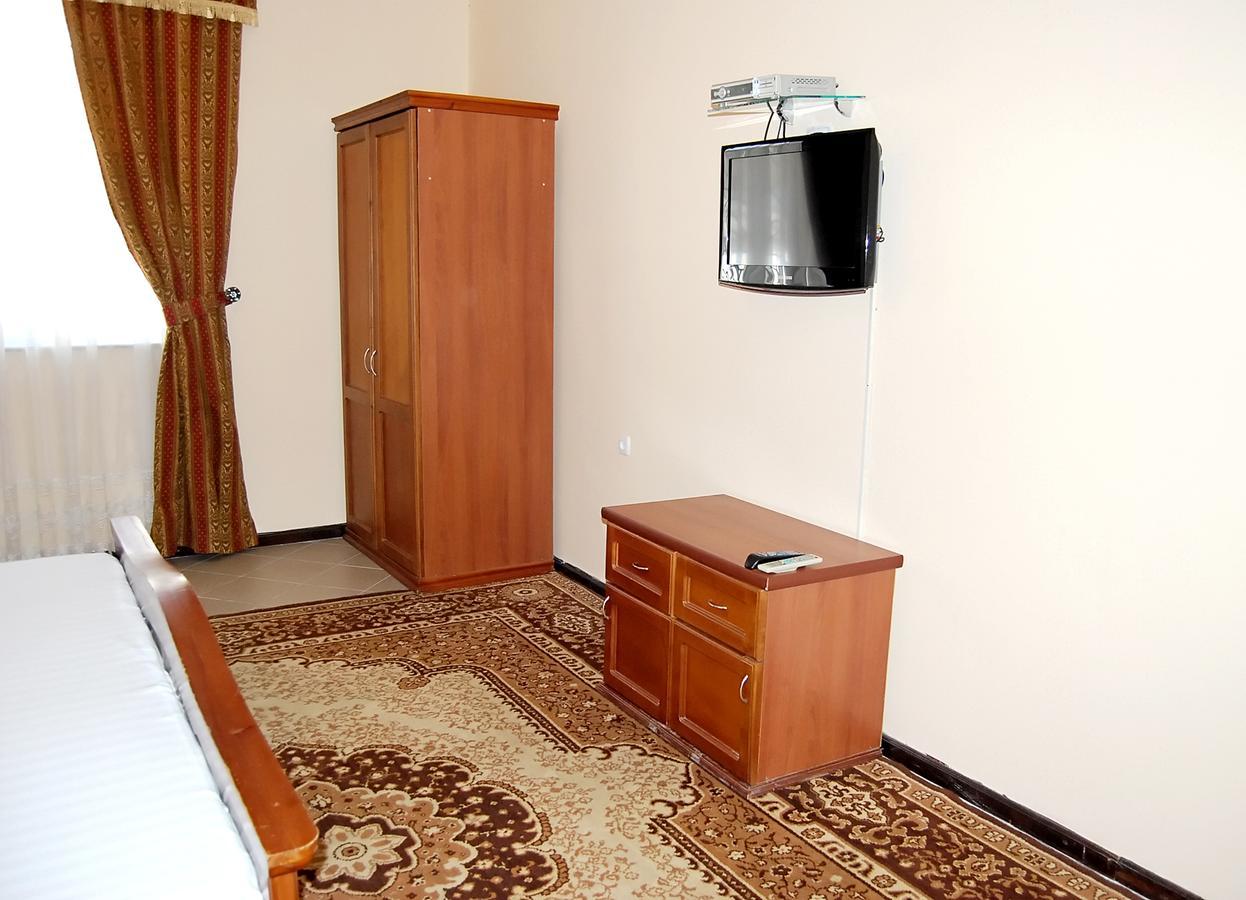Crown Hotel Tashkent Exterior photo
